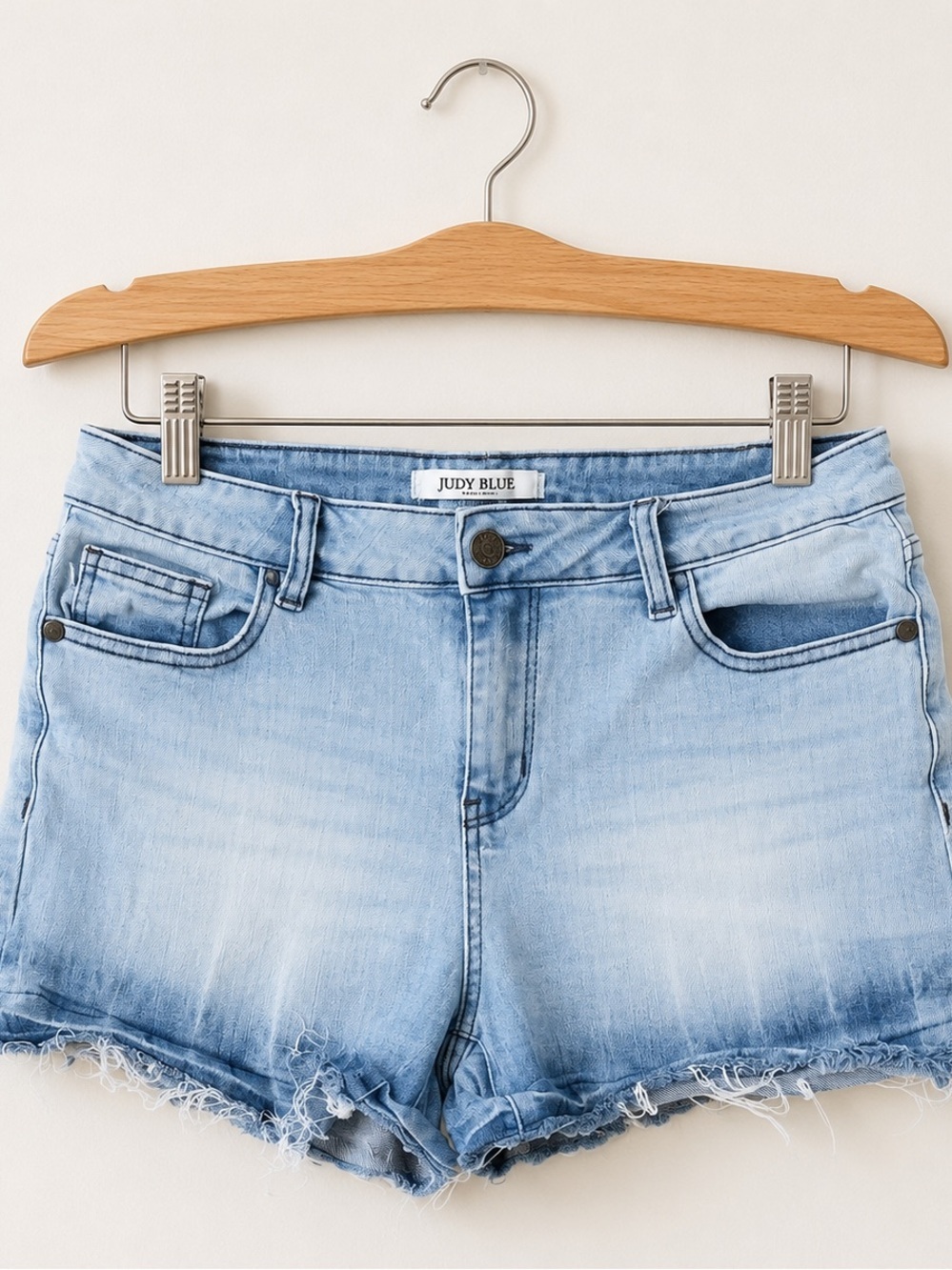 Judy Blue Shorts Light Wash Size Large Stretchy